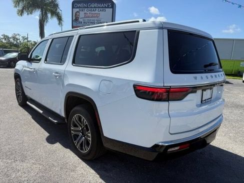 Used 2024 Jeep Wagoneer L Series II w/ Flexible Seating Group AWD/4WD image 6