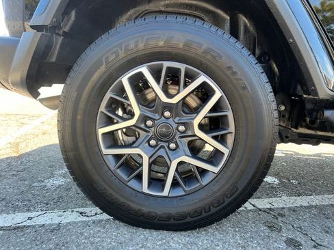 Used 2024 Jeep Wrangler Sahara w/ Technology Group image 14