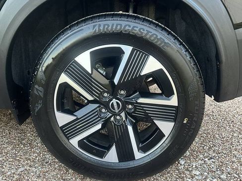Used 2026 Nissan Kicks SV AWD/4WD image 15