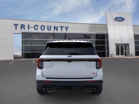 New 2026 Ford Explorer ST w/ Sun And Sound Package image 5