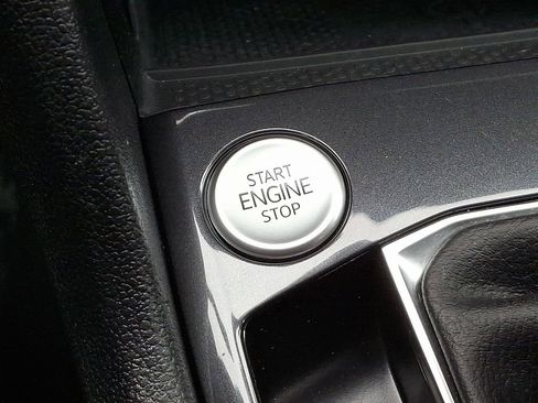 Used 2024 Volkswagen Tiguan Wolfsburg Edition image 24