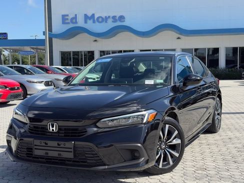 Used 2023 Honda Civic EX image 2