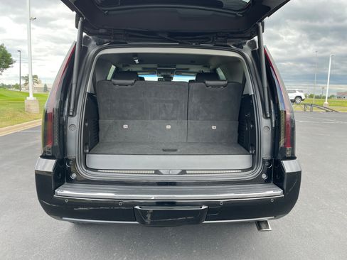 Used 2018 GMC Yukon Denali w/ Denali Ultimate Package AWD/4WD image 25