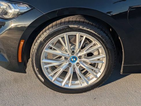 Certified 2024 BMW 330e 330e w/ Convenience Package image 25