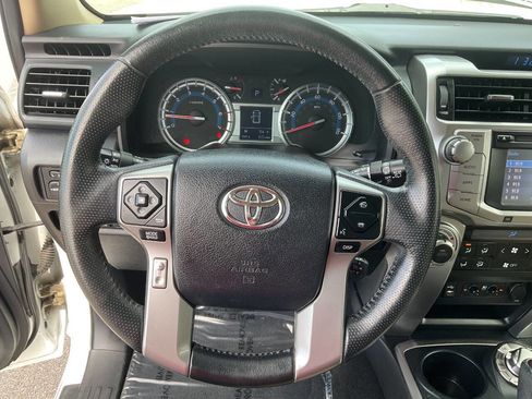 Used 2014 Toyota 4Runner Limited AWD/4WD image 17
