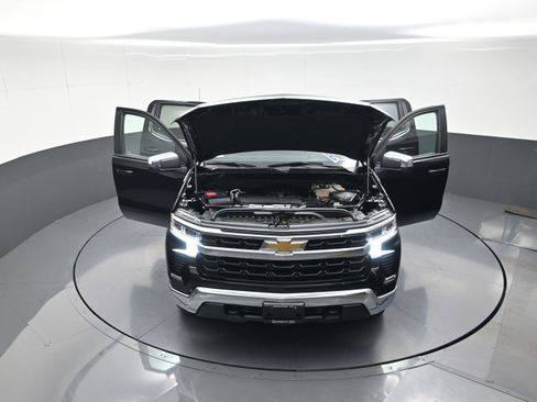 Used 2023 Chevrolet Silverado 1500 LT AWD/4WD image 12