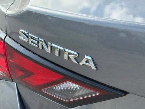 Used 2024 Nissan Sentra SV FWD image 14