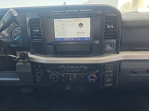 Used 2024 Ford F250 XLT image 25