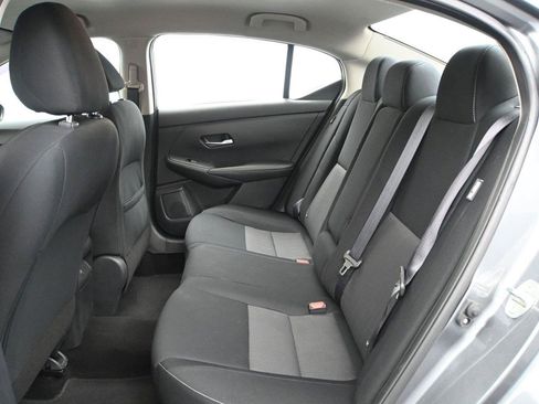 Used 2022 Nissan Sentra SV w/ All-Weather Package FWD image 10