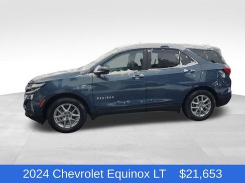 Certified 2024 Chevrolet Equinox LT image 2