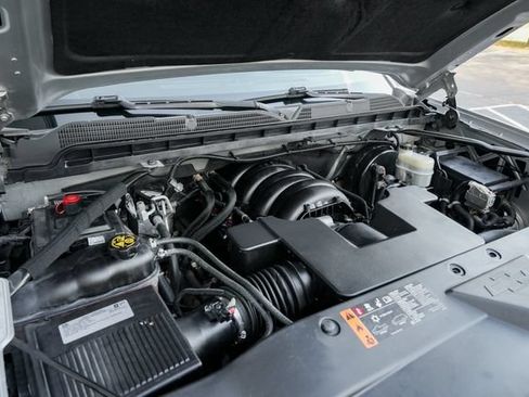 Used 2018 Chevrolet Silverado 1500 LT w/ All Star Edition AWD/4WD image 30