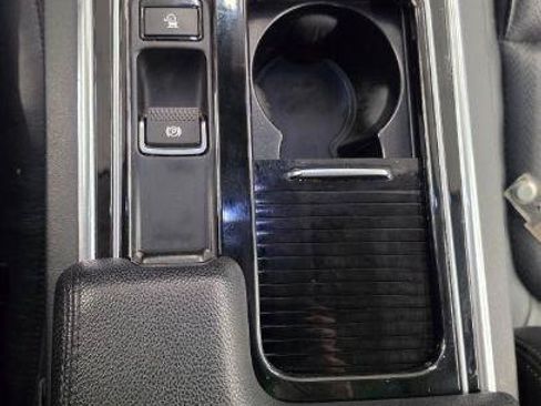 Used 2020 Jaguar XF Prestige AWD/4WD image 24