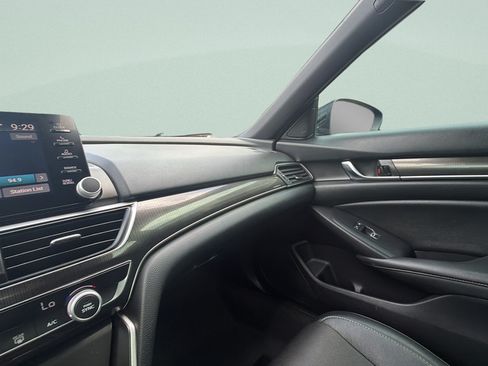 Used 2020 Honda Accord Sport image 15