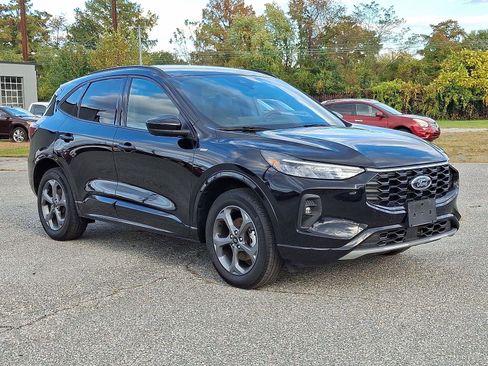 Used 2023 Ford Escape ST-Line Select w/ Tech Pack #2 image 3