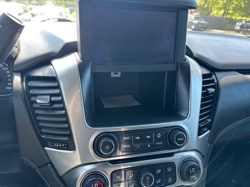Used 2020 Chevrolet Tahoe 4WD image 35