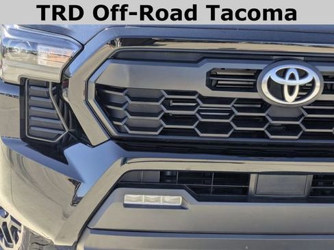 Used 2024 Toyota Tacoma TRD Off-Road image 3