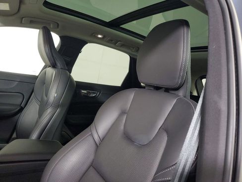 Certified 2023 Volvo XC60 B5 Ultimate w/ Climate Package AWD/4WD image 25