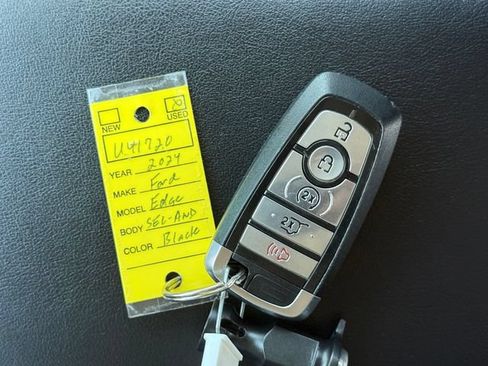 Certified 2024 Ford Edge SEL w/ Convenience Package AWD/4WD image 14