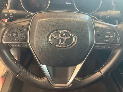 Used 2019 Toyota Camry XSE image 16