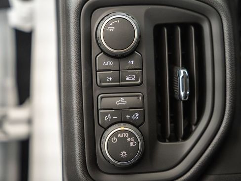 New 2026 Chevrolet Silverado 1500 W/T AWD/4WD image 38