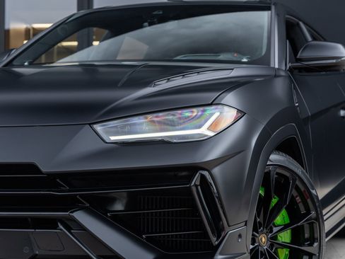Used 2023 Lamborghini Urus S AWD/4WD image 12