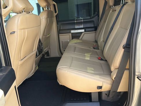 Used 2020 Ford F350 Lariat w/ Lariat Ultimate Package AWD/4WD image 11