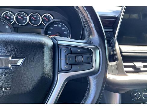 Used 2021 Chevrolet Tahoe Z71 w/ Z71 Signature Package AWD/4WD image 12