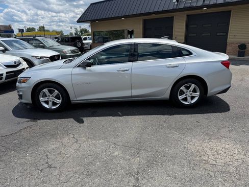 Used 2019 Chevrolet Malibu LS FWD image 14