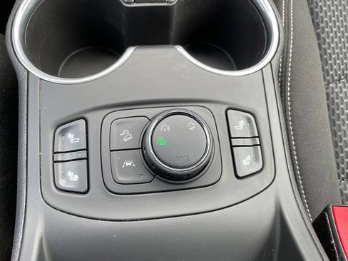 Used 2022 GMC Terrain SLE w/ Driver Convenience Package AWD/4WD image 15