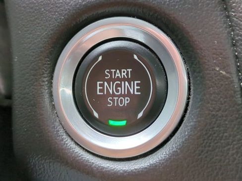 Used 2021 Chevrolet Tahoe Premier w/ Premium Package image 28