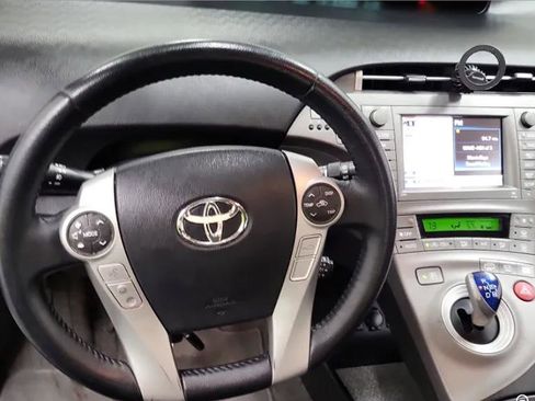 Used 2012 Toyota Prius Prime Advanced image 4