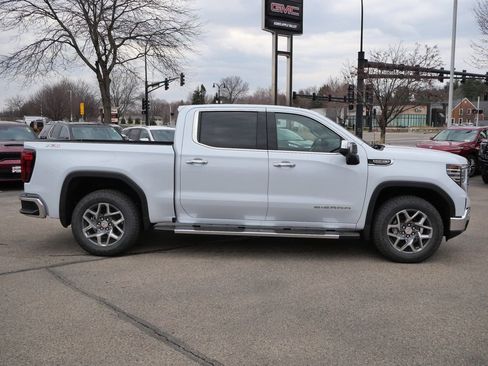 New 2026 GMC Sierra 1500 SLT w/ SLT Premium Plus Package image 19