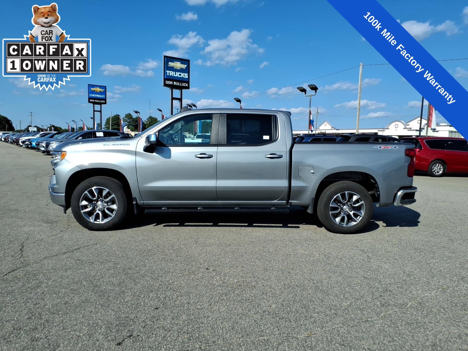 Used 2024 Chevrolet Silverado 1500 LT AWD/4WD image 2