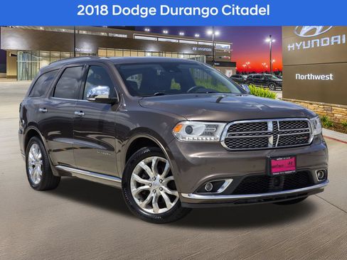 Used 2018 Dodge Durango Citadel w/ Technology Group RWD image 1