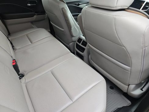 Used 2019 Honda Ridgeline RTL-E image 11