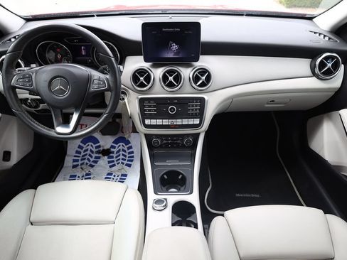 Used 2018 Mercedes-Benz GLA 250 4MATIC image 19