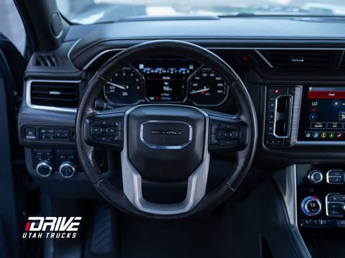 Used 2021 GMC Yukon XL Denali w/ Denali Premium Package image 31