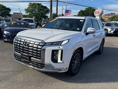Used 2023 Hyundai Palisade Calligraphy w/ Cargo Package AWD/4WD image 7