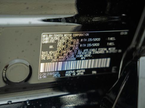 New 2026 Toyota RAV4 XSE AWD/4WD image 46