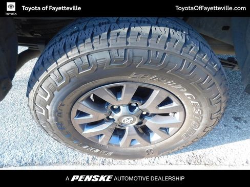 Used 2021 Toyota Tacoma SR5 image 8