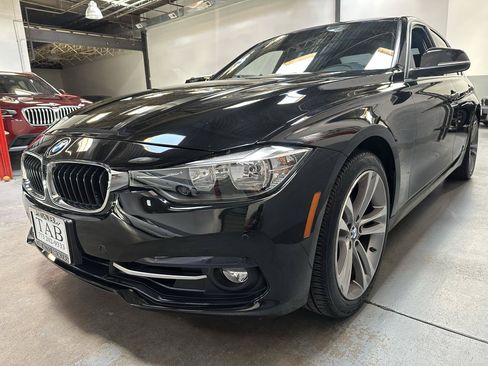Used 2017 BMW 330i xDrive Sedan AWD/4WD image 6