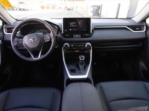 Used 2025 Toyota RAV4 XLE Premium image 22