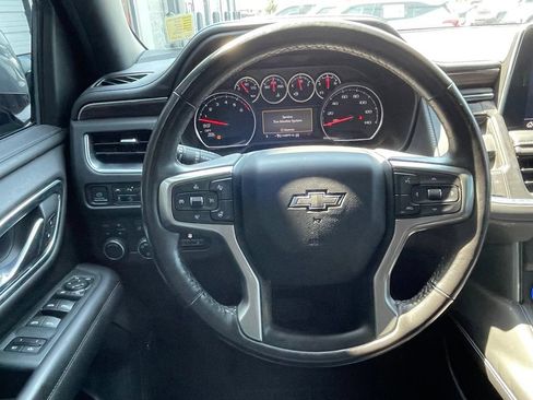 Used 2021 Chevrolet Tahoe Z71 w/ Luxury Package AWD/4WD image 14