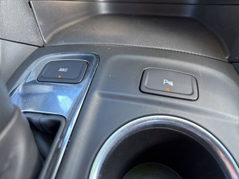 Used 2024 Chevrolet Equinox LT image 22