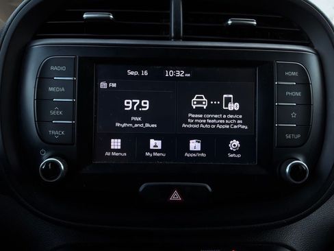 Used 2020 Kia Soul LX FWD image 27