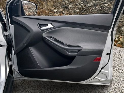 Used 2013 Ford Focus SE image 18