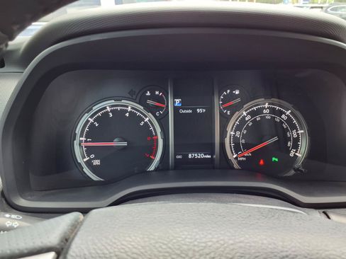 Used 2022 Toyota 4Runner Limited RWD image 15