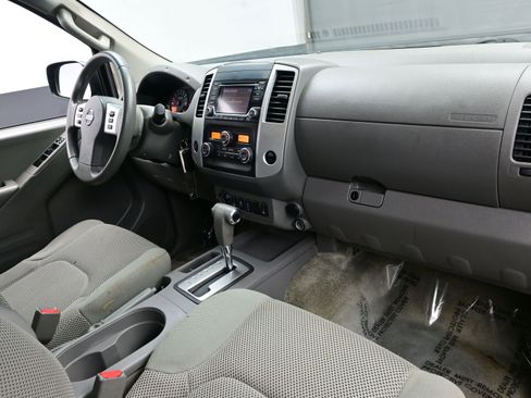 Used 2015 Nissan Frontier SV w/ SV Value Truck Package image 13