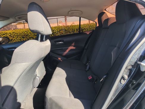 Used 2021 Toyota Corolla LE image 16