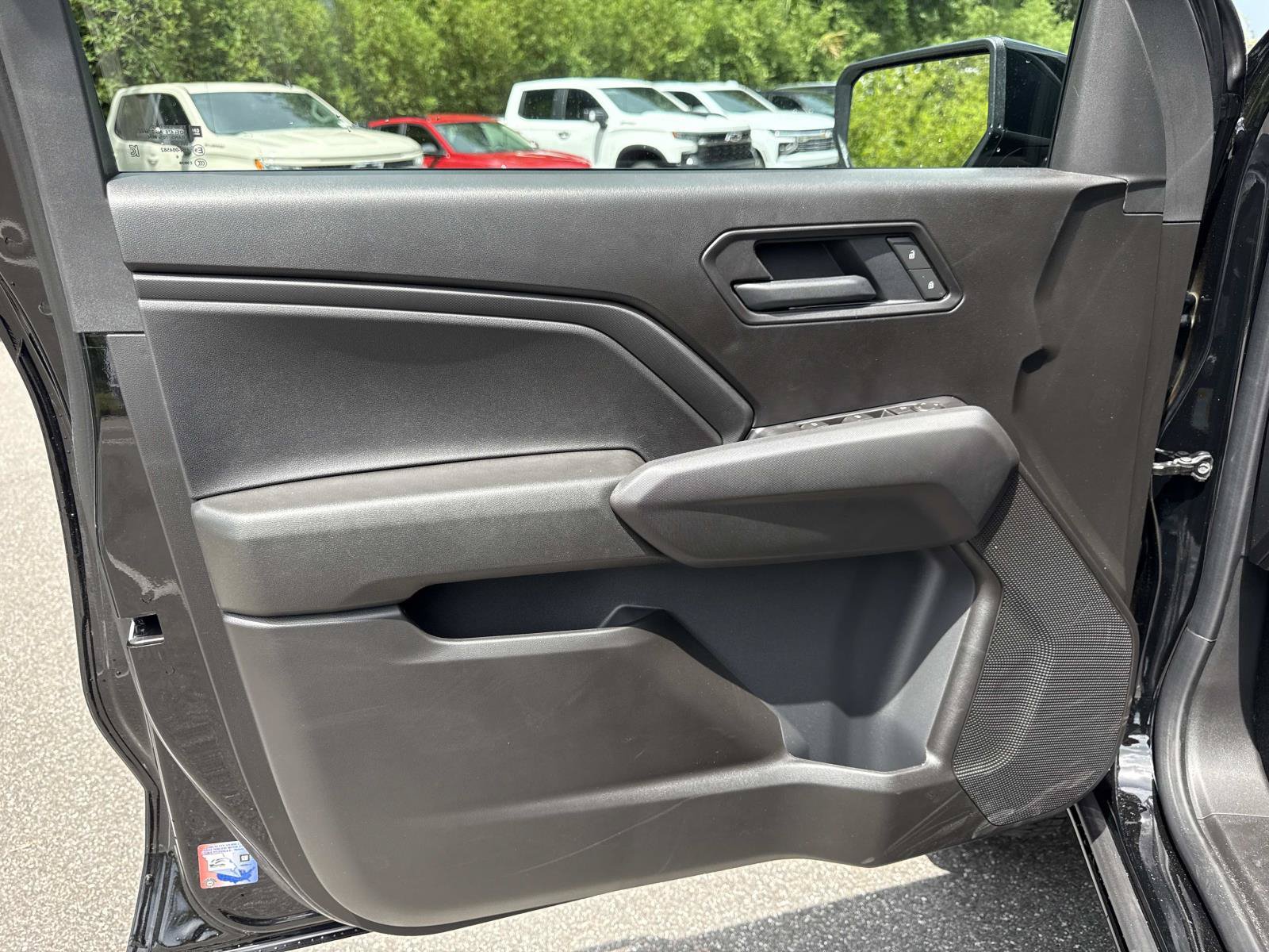 New 2026 Chevrolet Colorado Trail Boss w/ Midnight Edition AWD/4WD image 17